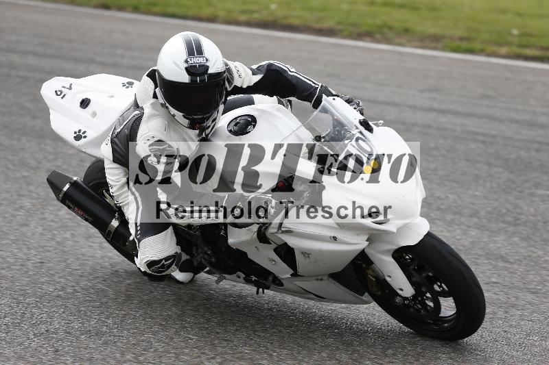 Archiv-2025/10 23.04.2025 Cornu Master School ADR/rot-rouge/10